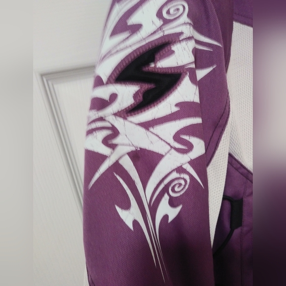 Women's purple & white Scorpion Eco motorcycle jacket w/protect padding. Size L - Picture 2 of 5